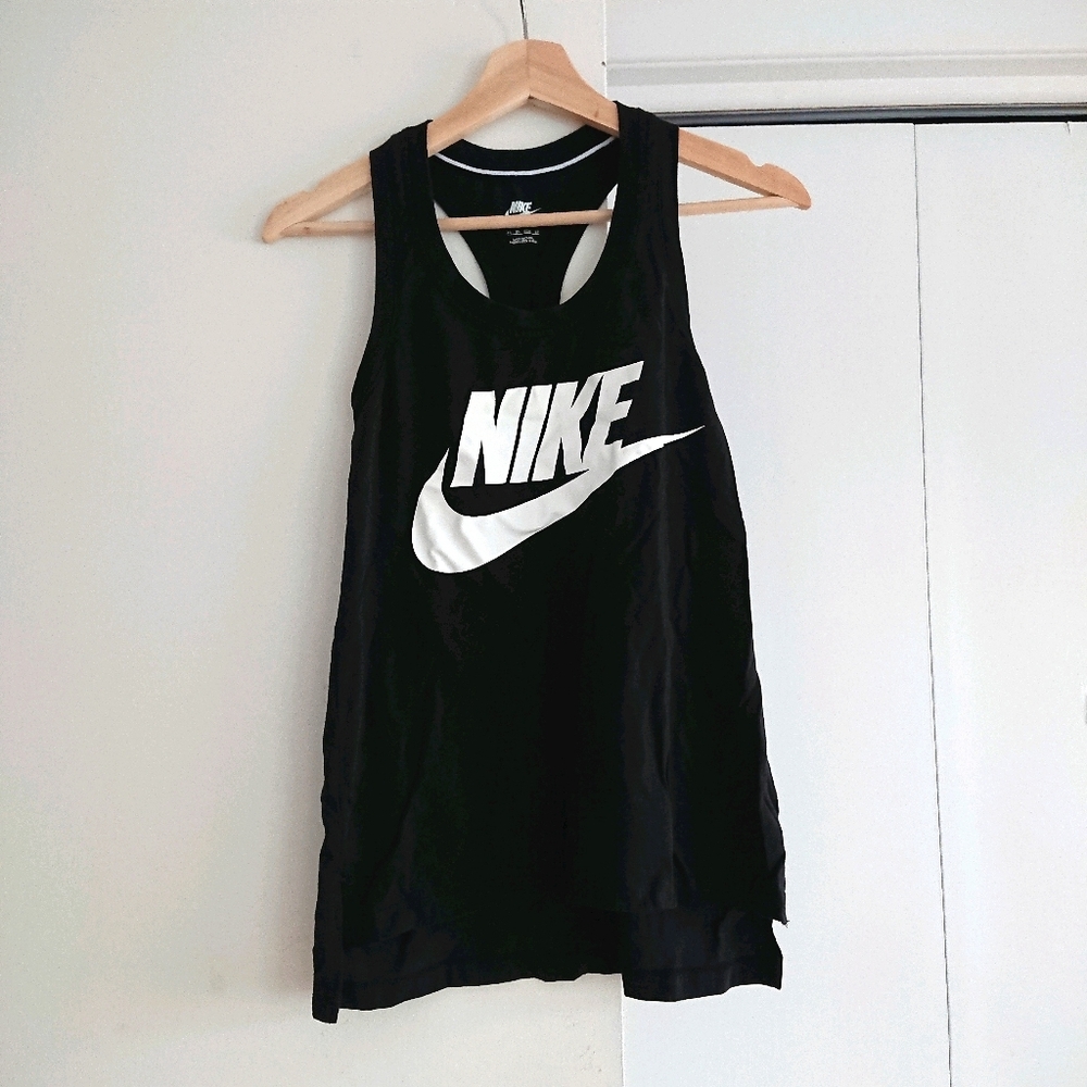 💖2/$25💖 Nike White Logo Racerback Black Tank Top